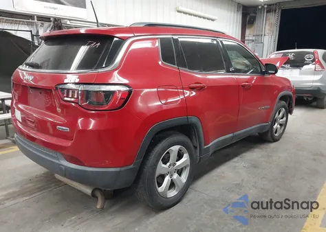 2018 Jeep Compass Latitude Fwd из США, поврежденный, VIN 3C4NJCBB7JT233221